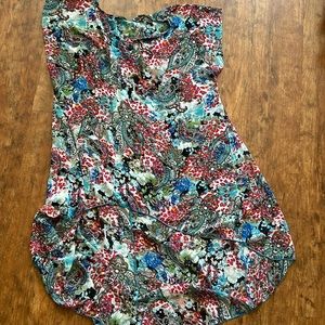 Floral print Hi-Low shirt. Silk size 2x